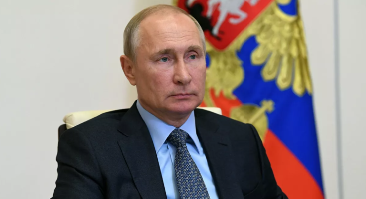 Путин поручил расширить меры поддержки IT-стартапов