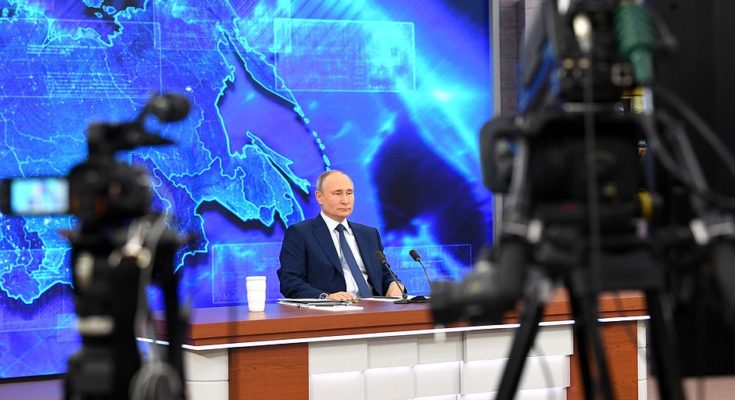 Путин призвал развивать российские интернет-платформы