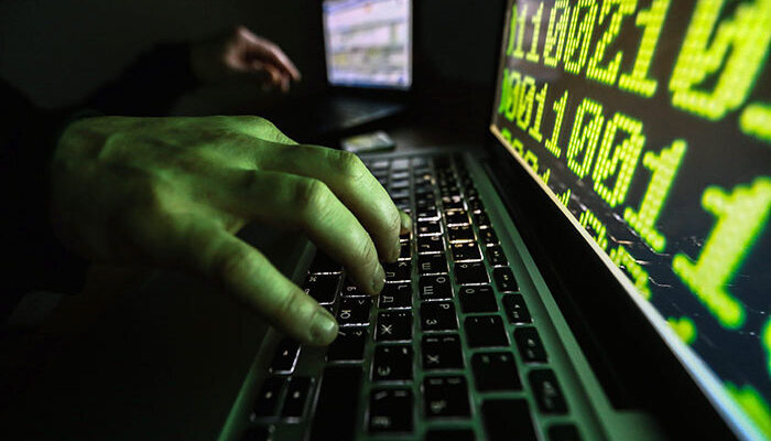Впасть в коммутатор: хакеры готовят мощную атаку на счета россиян в мае
